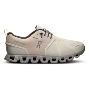 On - Women's Cloud 5 Waterproof - Sneaker Gr 38