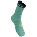 Compressport - Pro Racing Socks V4.0 Ultralight Run High - Laufsocken Gr T1 - EU: 35-38;T2 - EU: 39-41;T3 - EU: 42-44;T4 - EU: 45-48 rot;schwarz;türkis/grau